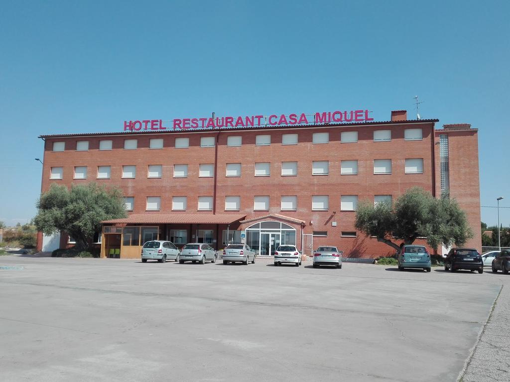Hotel Restaurant Casa Miquel Alcarraz Zewnętrze zdjęcie